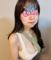 雨晴  160.47.E+.22歲  巨乳还有细腰 真会保养 男人最爱