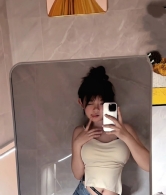 嘟嘟  157   44  D   19歲 隱藏妹妹  第一次往外PO