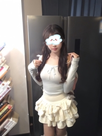 歲歲   158.46.C.21歲 身材嬌小，外貌很可愛