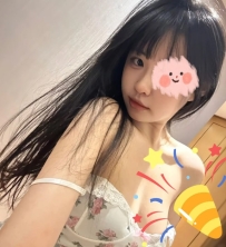 精靈 163cm.47.D.22歲可愛大奶 甜甜氣質