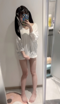 沐沐 155cm 18歲 C奶 44kg 雙馬尾蘿莉嫩學生