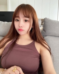 娜锦 164 52 H奶  23歲     長相甜美  爆乳正妹   聲音嬌軟細膩甜美  超級會撒嬌