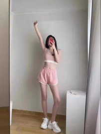 繁星 167/C/51/23歲    標准正妹系的最佳選擇~奶奶軟Q軟Q手感佳~